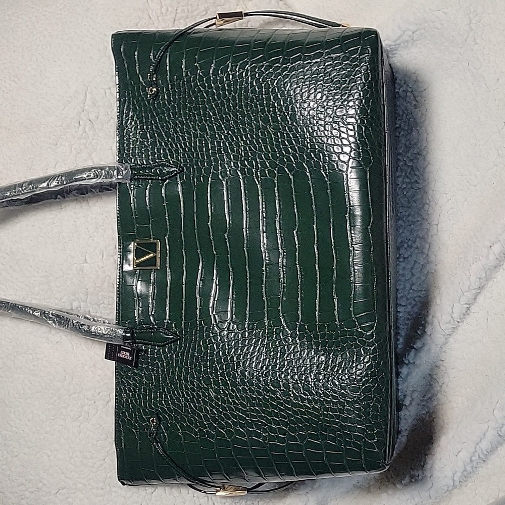 Nwt VS carryall tote purse & matching wallet